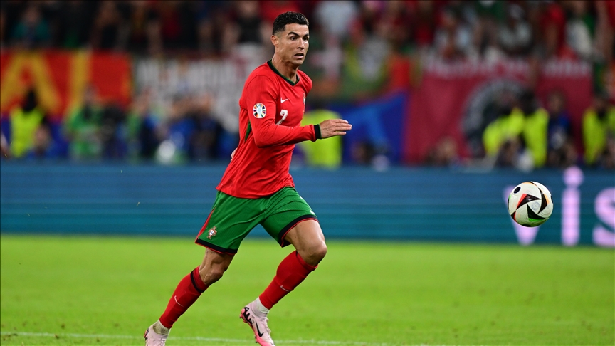 记者：巴萨有意埃及17岁前锋阿卜杜勒卡里姆，并已采取行动